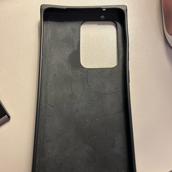 S20 Ultra Matte black Flaunt square case with finger ring - Picture 2 of 2